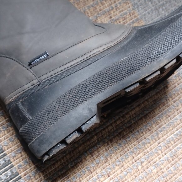 Water resistant 3M thinsulate black boots - Picture 2 of 4